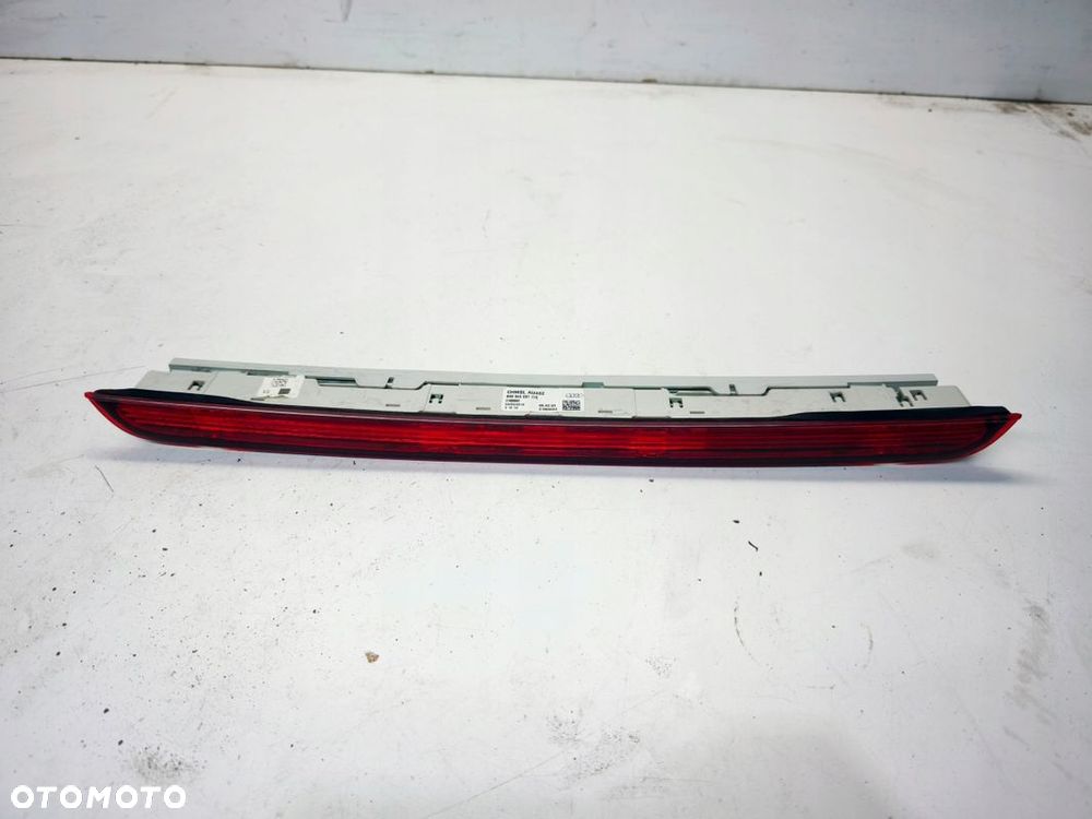 ŚWIATŁO STOP STOPU TRZECIE AUDI A4 B8 AVANT 8K9945097 - 1