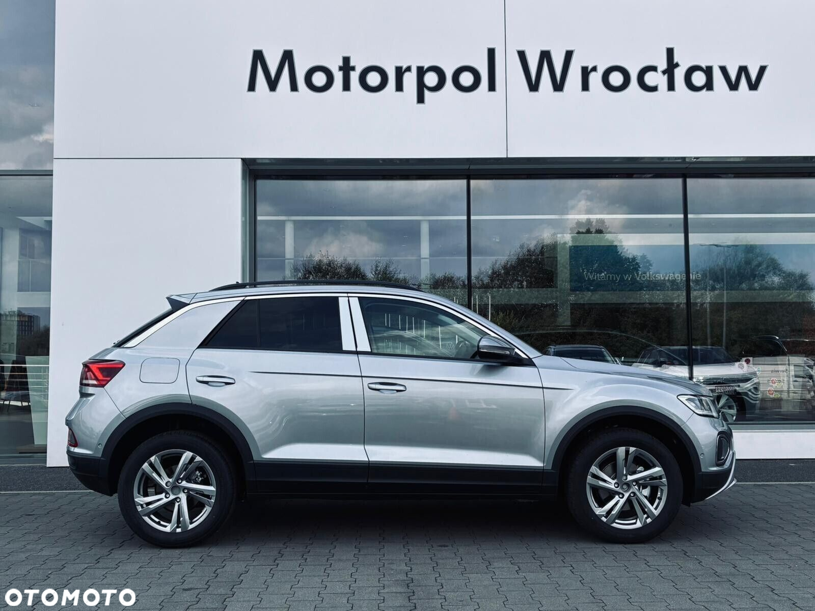 Volkswagen T-Roc - 11