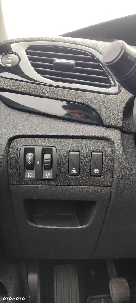 Renault Scenic 1.6 dCi Energy Privilege - 22