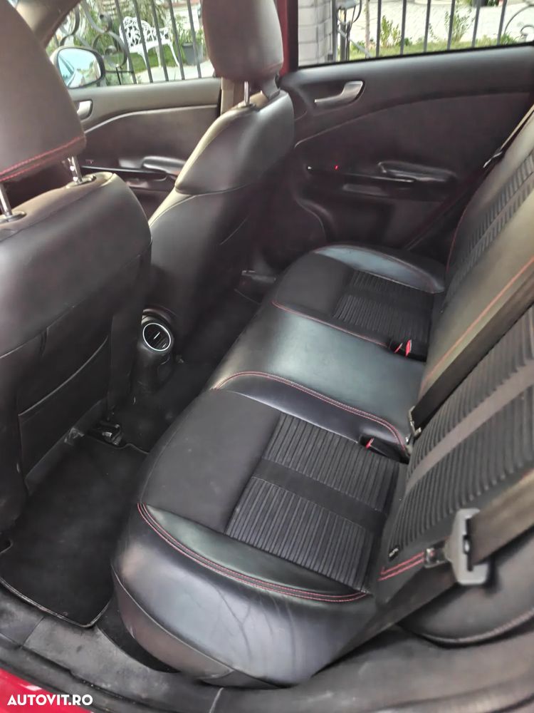Alfa Romeo Giulietta 2.0 JTDM 16V - 6