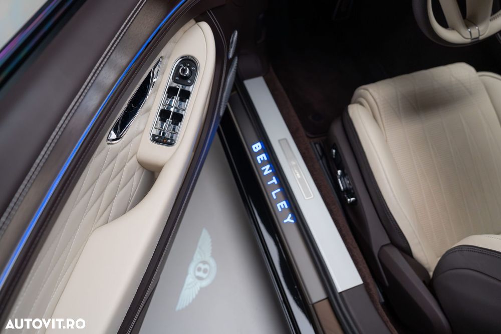 Bentley Continental V8 Azure - 13