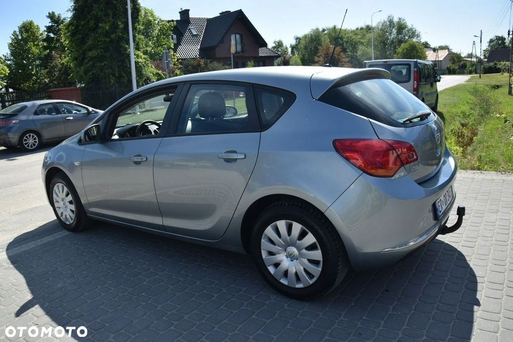 Opel Astra 1.6 Active EU6 - 12