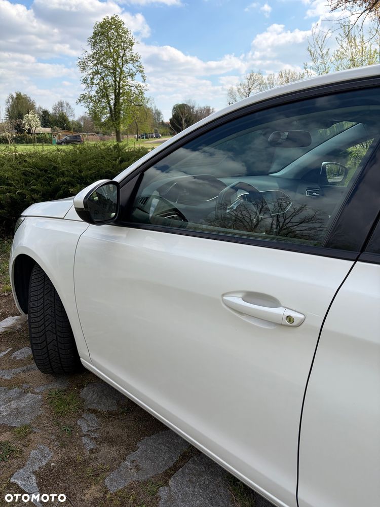 Peugeot 308 BlueHDi 130 Stop & Start Allure - 13