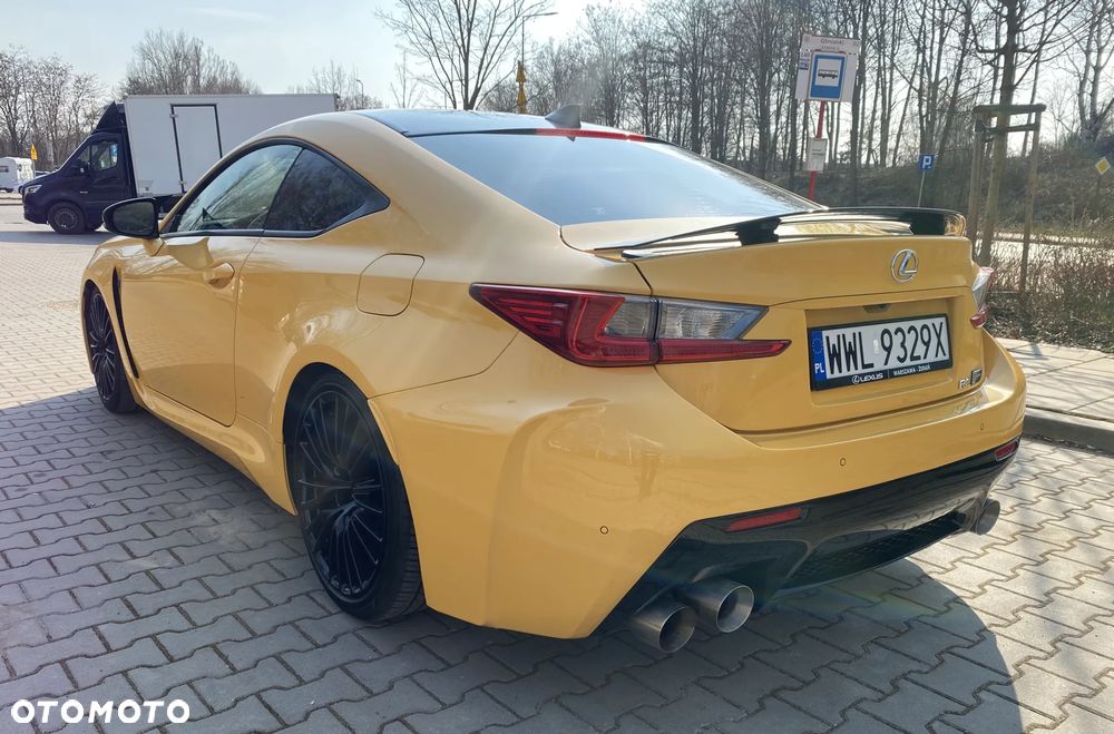 Lexus RC F Carbon - 4