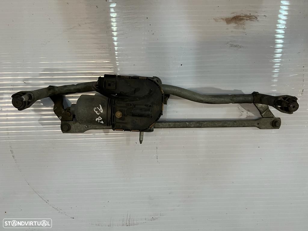 Motor das escovas limpa vidros Audi A3 2006 - 1