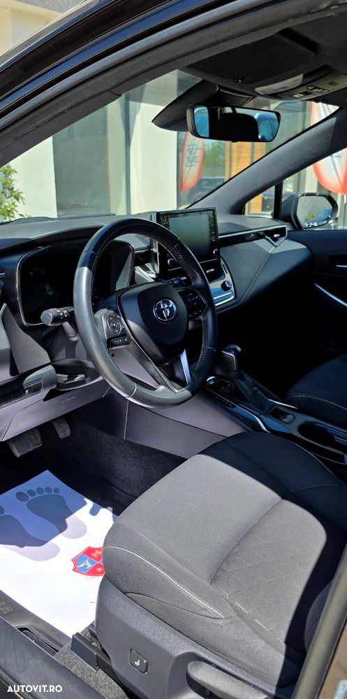 Toyota Corolla 1.8 Business Edition - 19