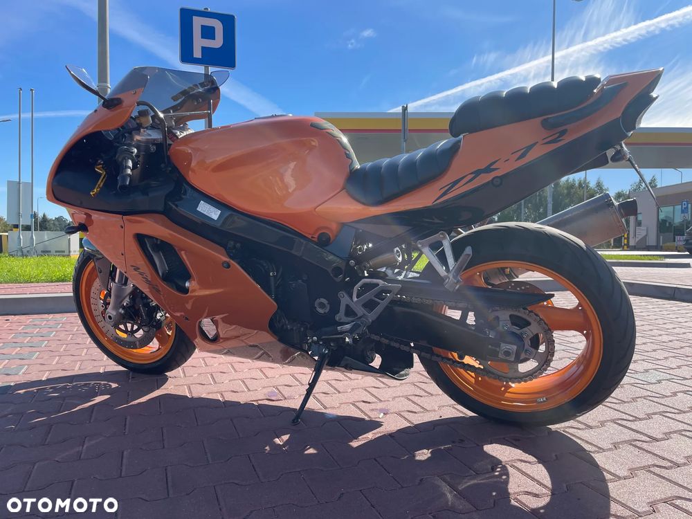 Kawasaki ZXR - 8