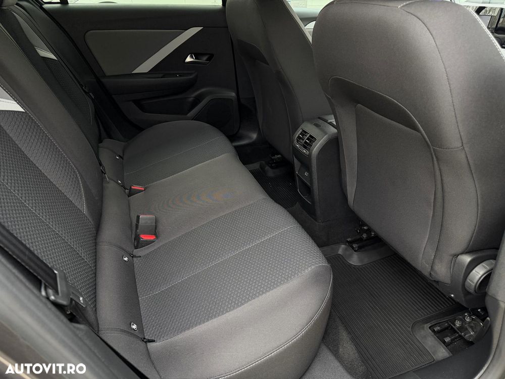 Opel Astra 1.2L Turbo Start/Stop AT8 Business Edition - 12