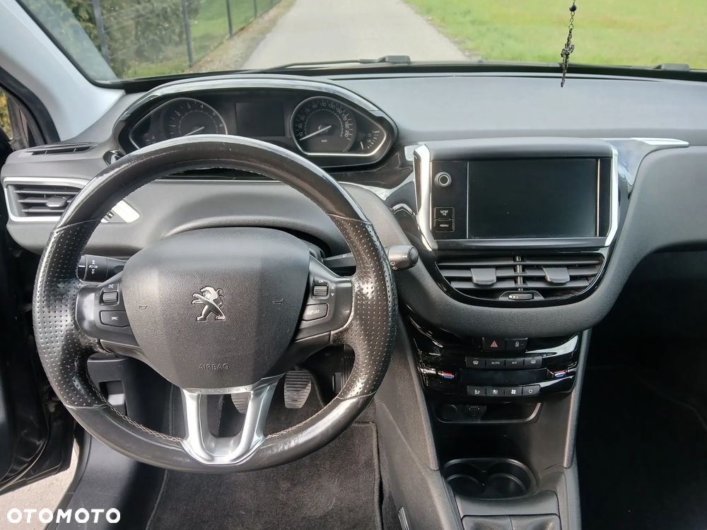 Peugeot 208 120 VTI Allure - 14