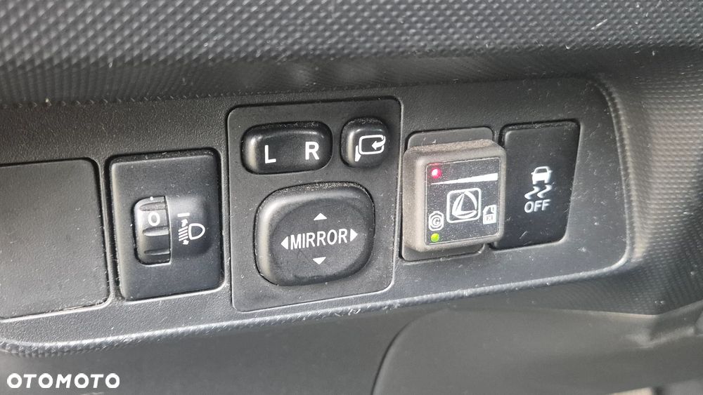Toyota Auris 1.6 Sol - 12