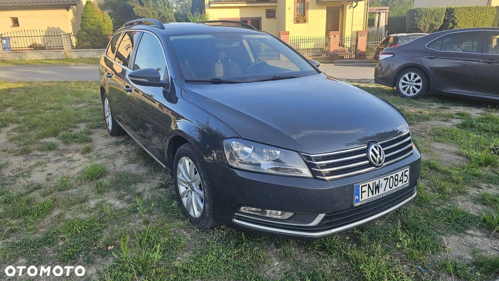 Volkswagen Passat 2.0 TDI Comfortline DSG - 1