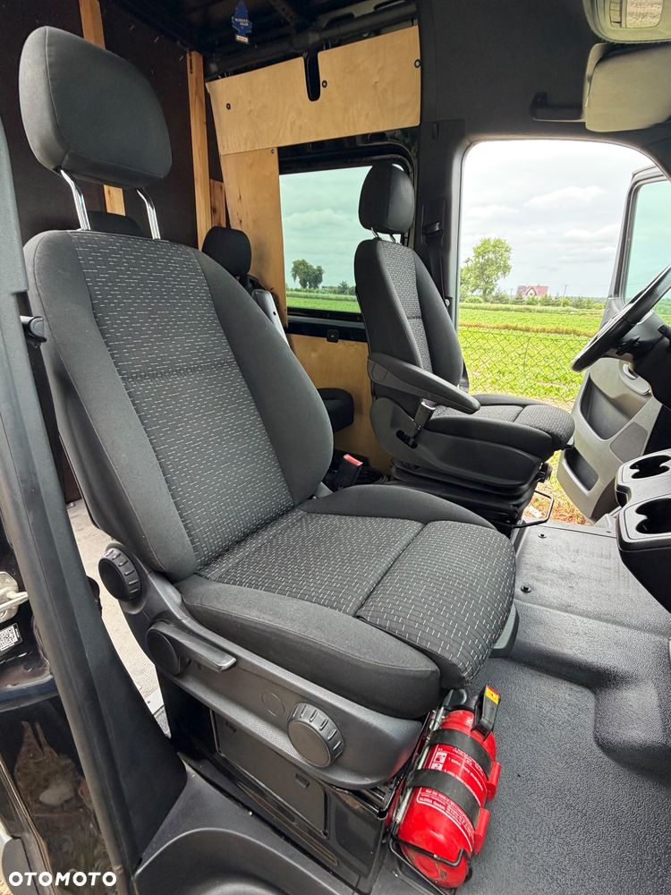 Mercedes-Benz SPRINTER - 3
