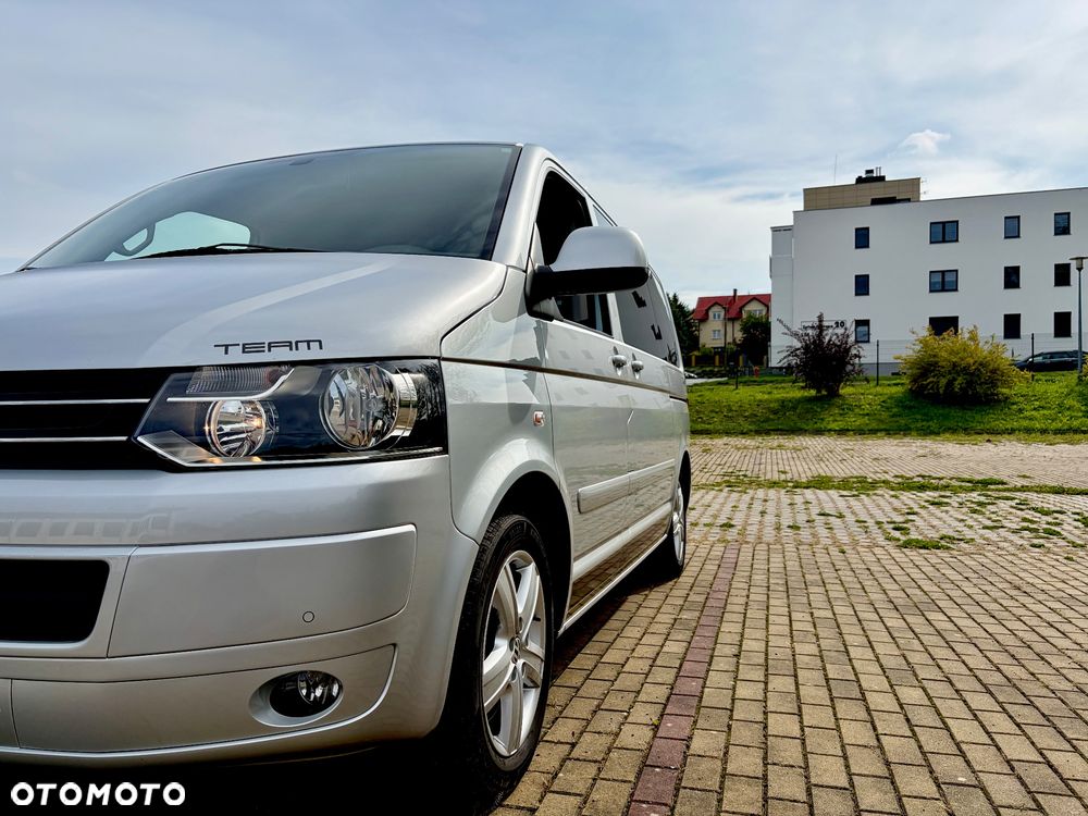 Volkswagen Multivan - 8