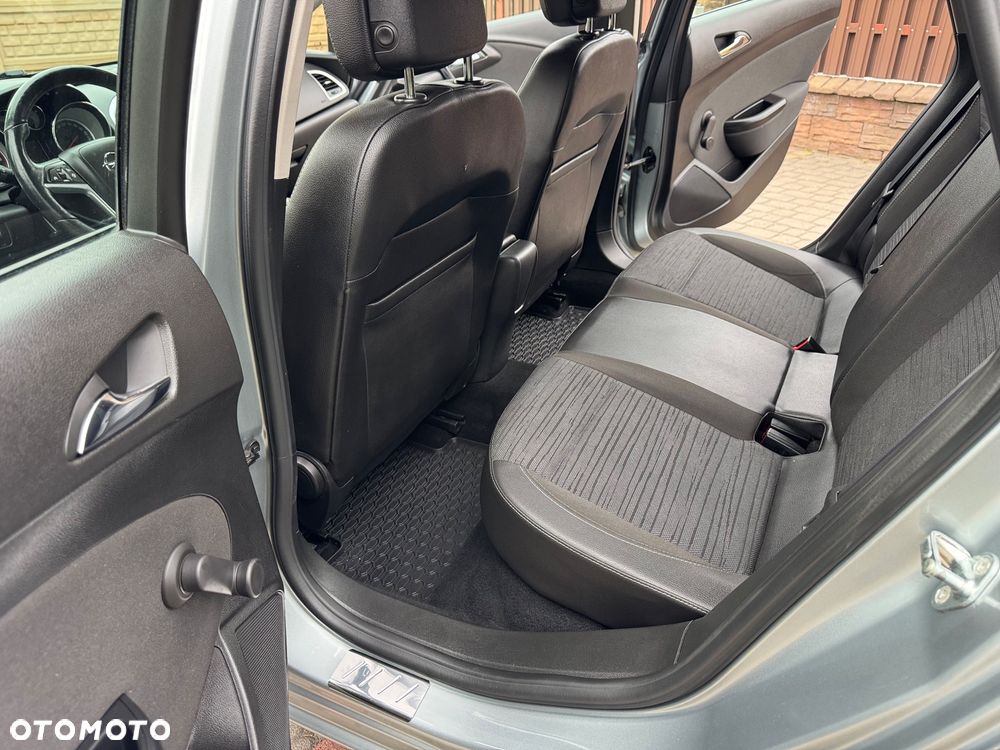 Opel Astra 1.6 Enjoy EU6 - 12