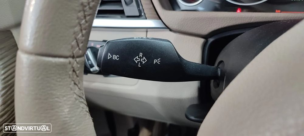 BMW 320 d Touring Aut. Sport Line - 52