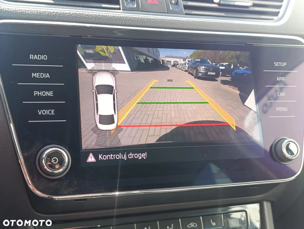 Skoda Superb 2.0 TSI Ambition DSG - 28