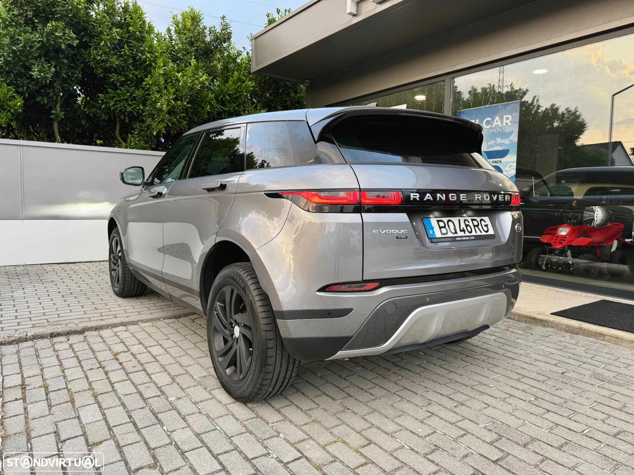 Land Rover Range Rover Evoque 2.0 D150 AWD Auto - 4