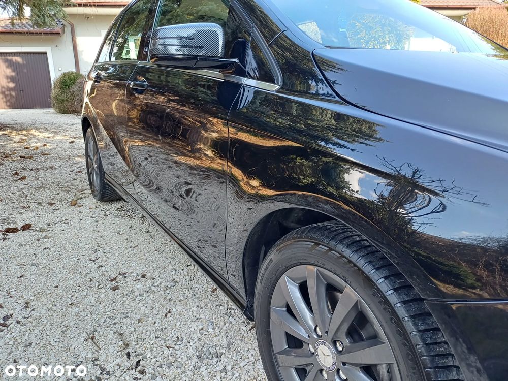 Mercedes-Benz Klasa B 180 CDI (BlueEFFICIENCY) 7G-DCT - 17