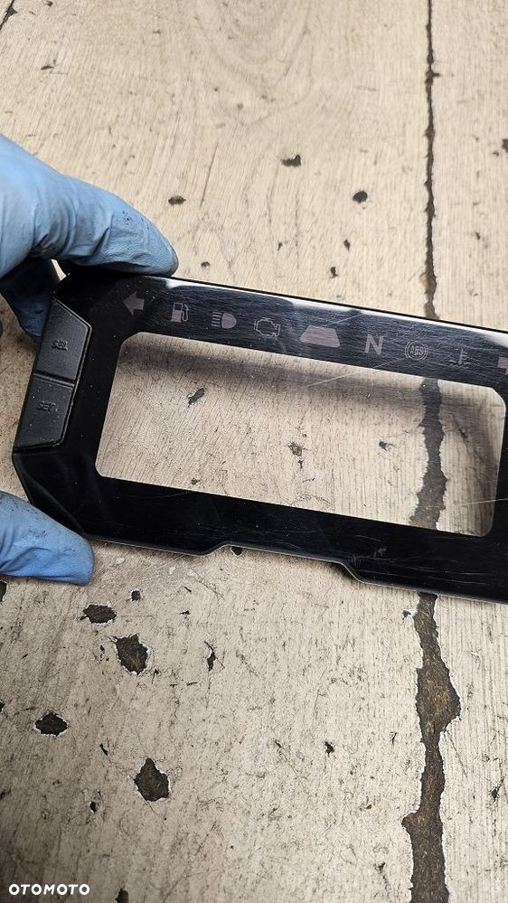 Obudowa licznika szkło Honda CB125 R - 4