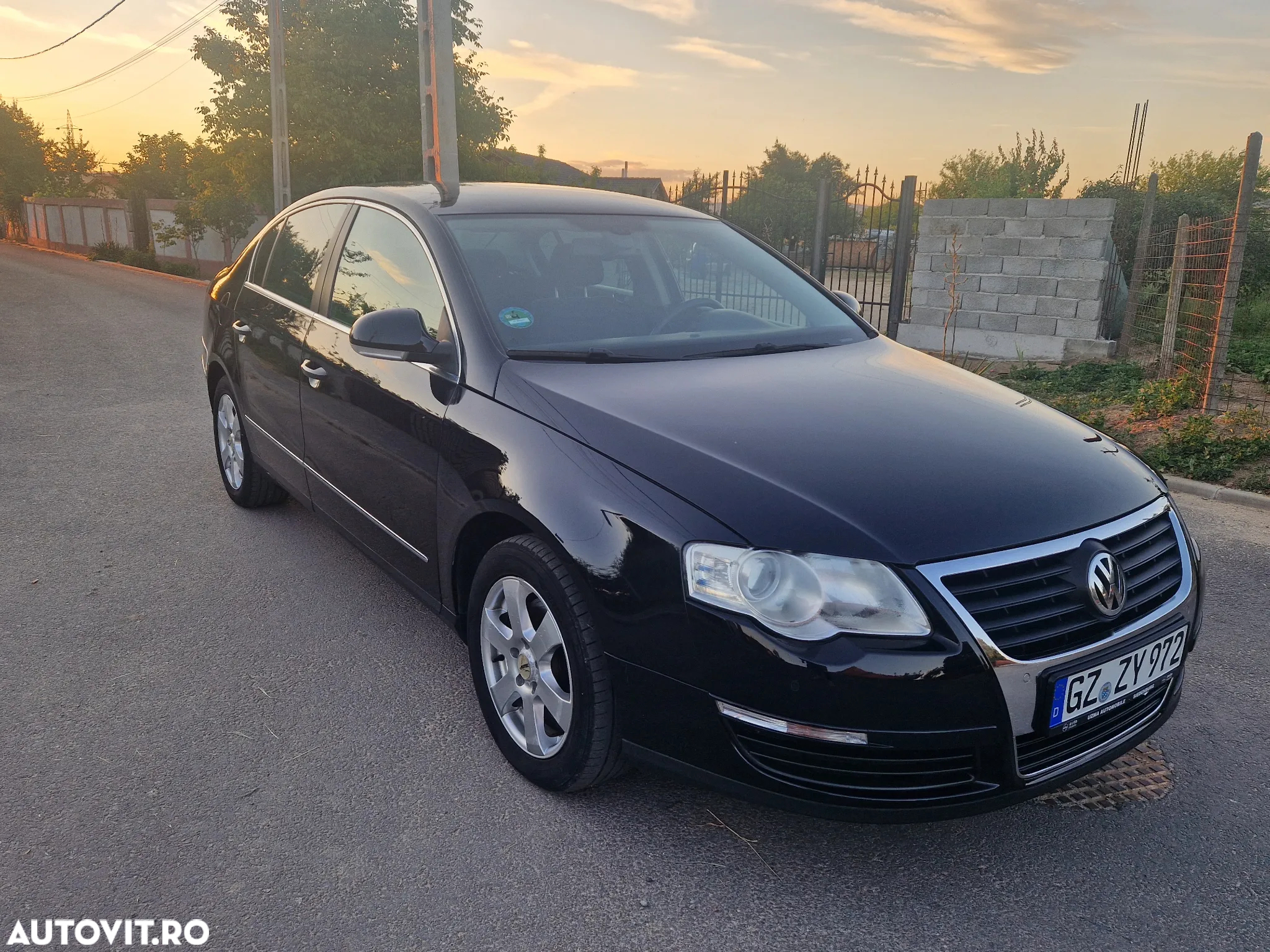 Volkswagen Passat - 2