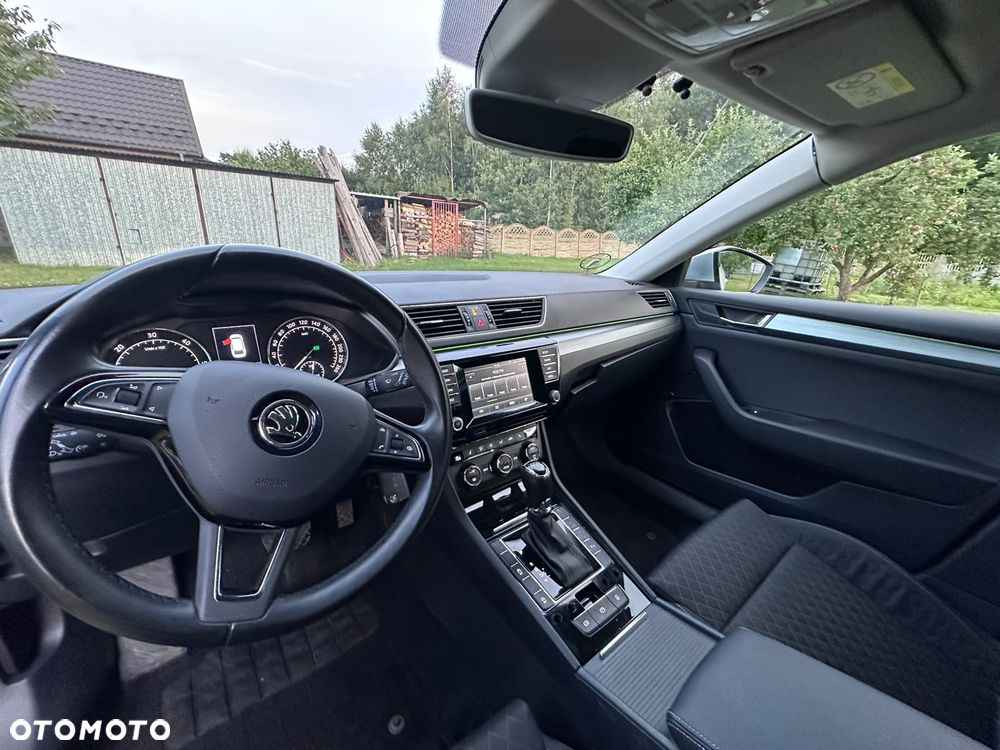 Skoda Superb 2.0 TDI Ambition DSG - 10
