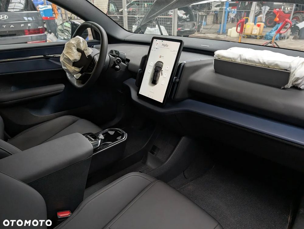 Volvo EX30 - 2