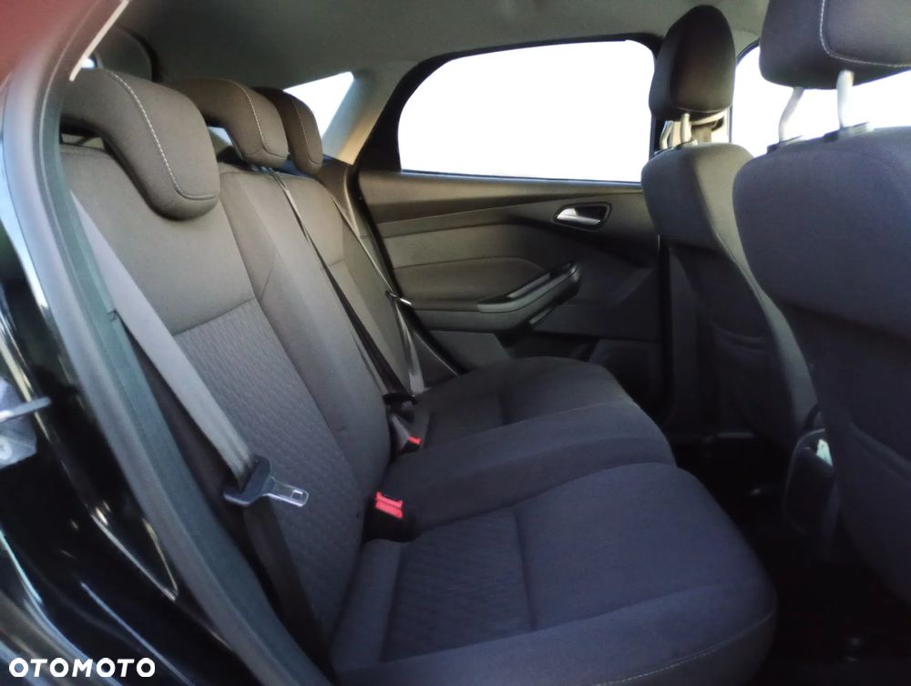Ford Focus - 16