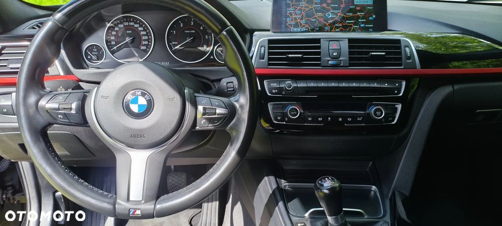BMW Seria 3 320d Sport Line - 16