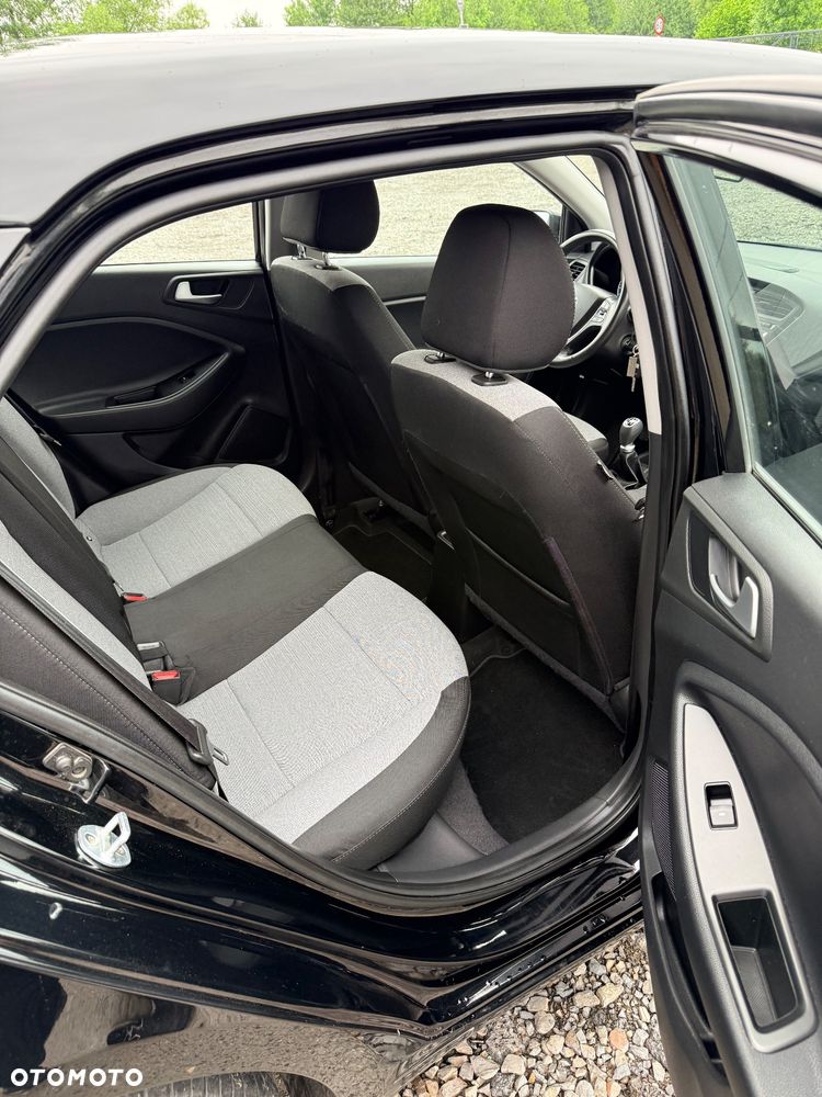Hyundai i20 blue 1.2 Advantage - 10