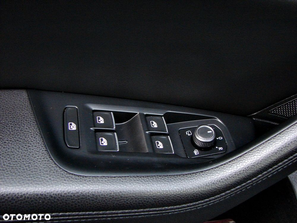 Volkswagen Passat - 33