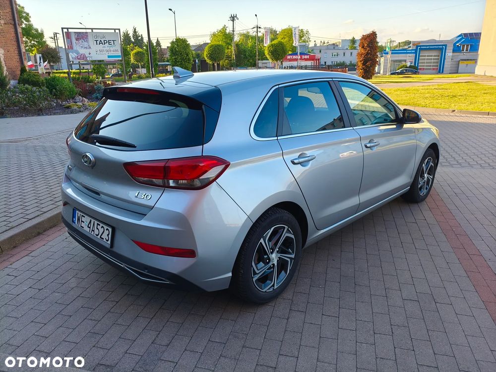 Hyundai i30 1.6 D Comfort DCT - 6