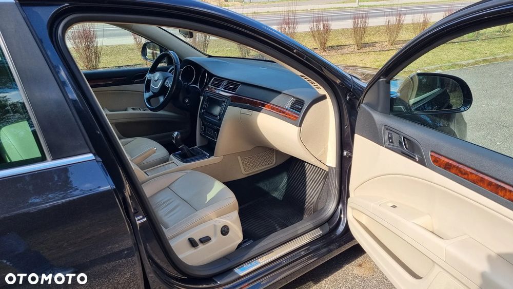 Skoda Superb 2.0 TDI Exclusive - 5