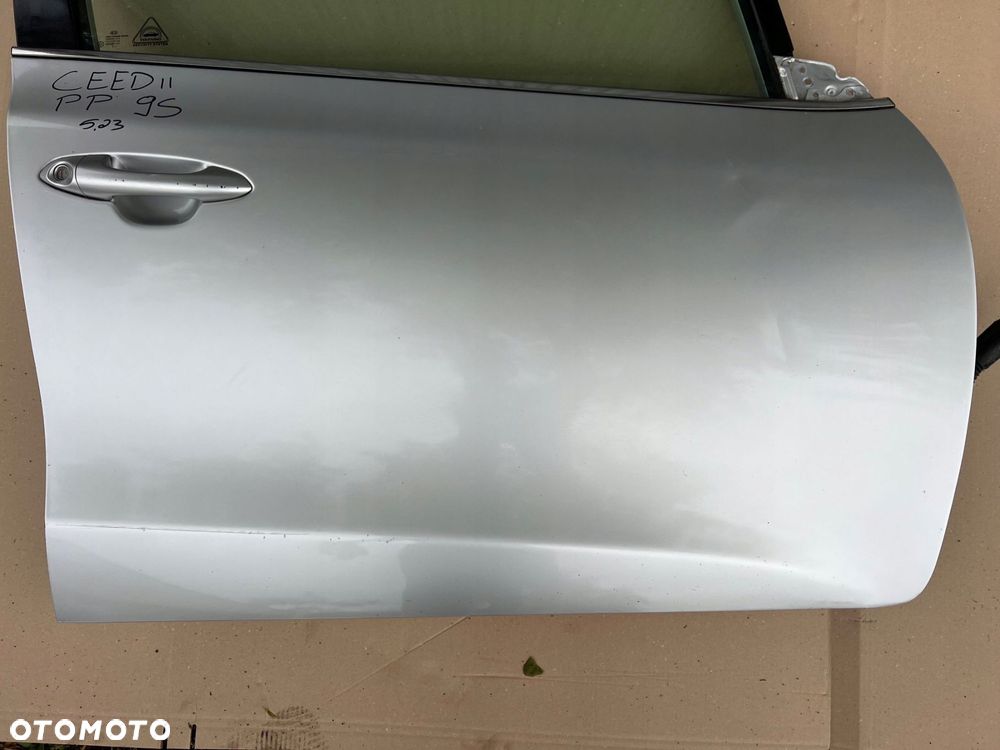 kia ceed ii drzwi prawe przednie prawy przód 9s - 2