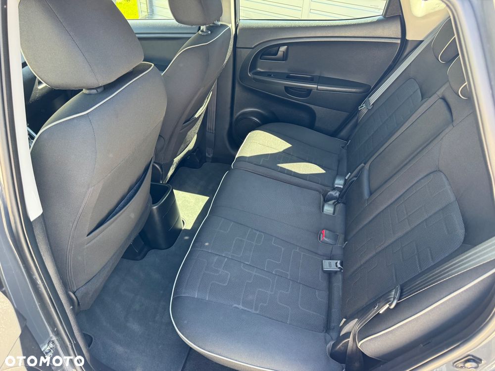 Kia Venga 1.6 CVVT Automatik Dream-Team Edition - 24
