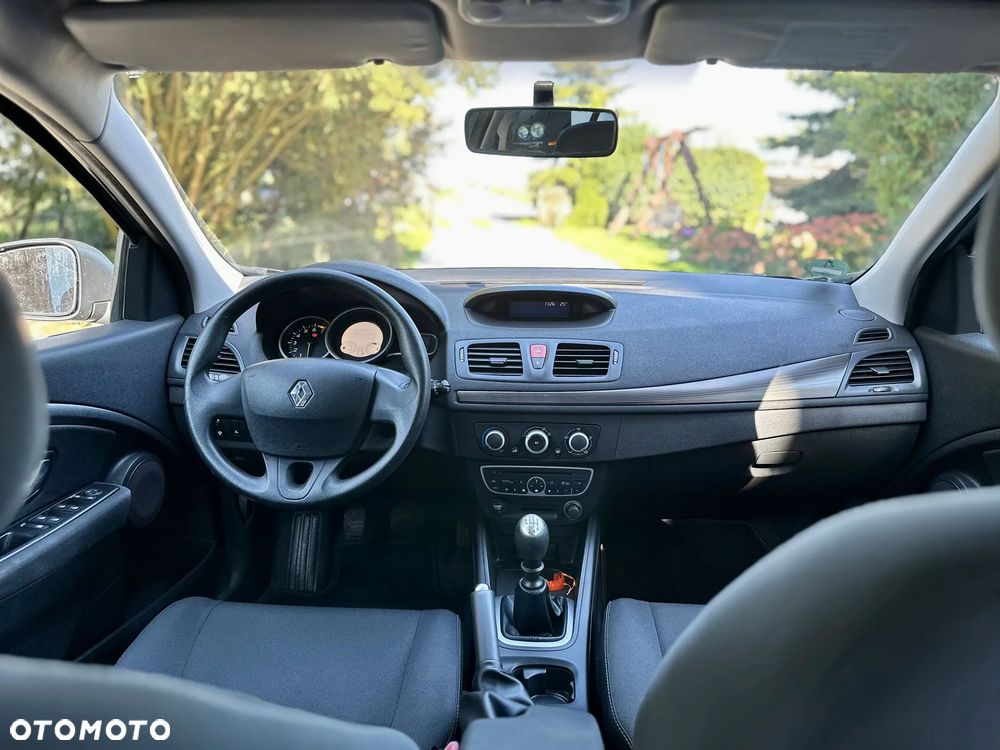 Renault Megane 1.6 16V Expression - 6