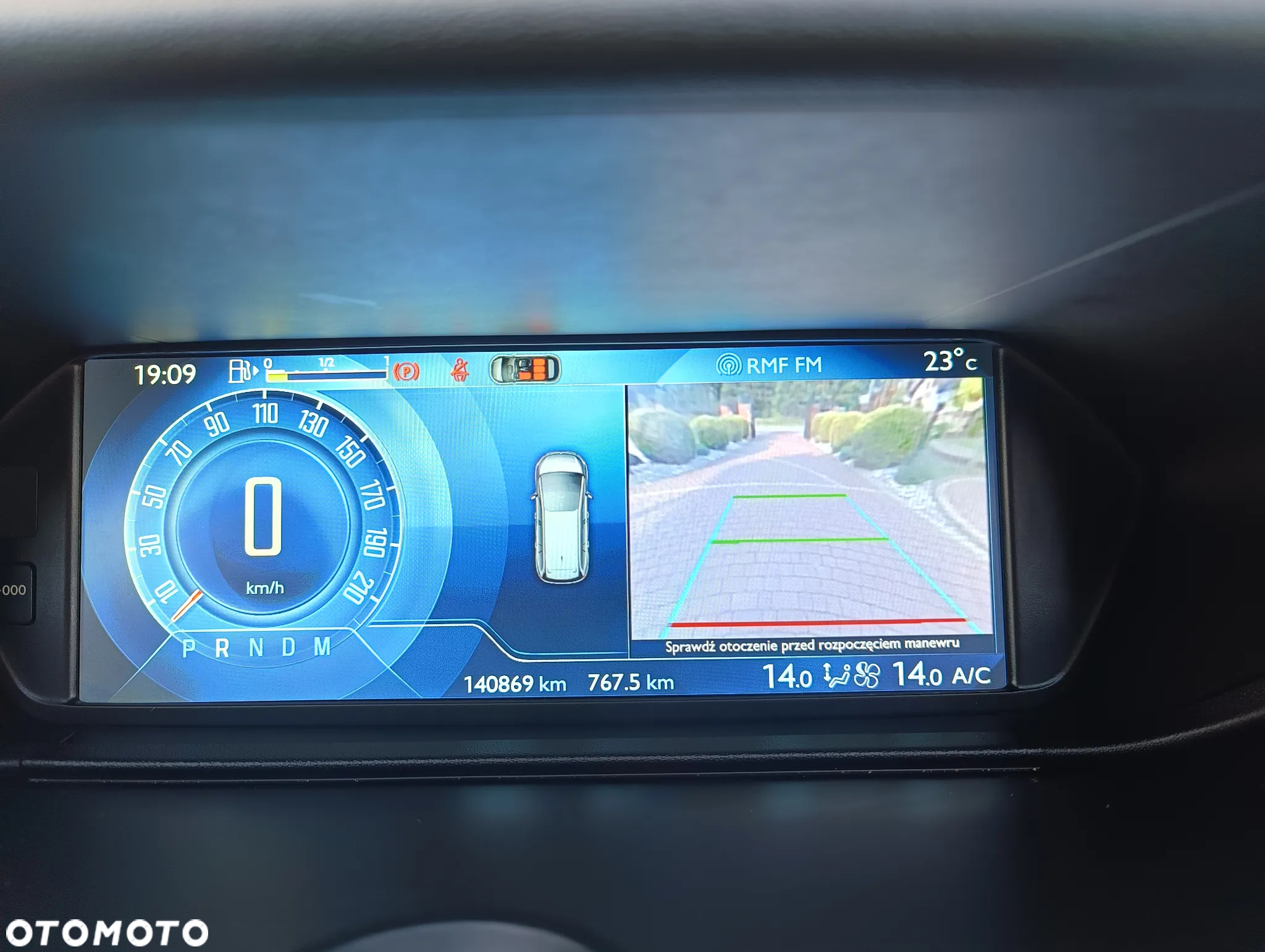 Citroën C4 Grand Picasso 1.6 THP Exclusive S&S EAT6 - 23
