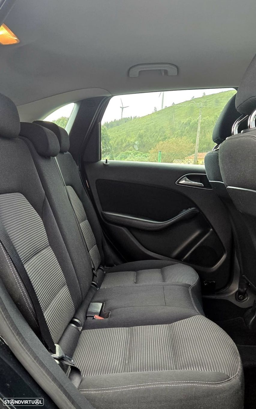 Mercedes-Benz B 180 d Style - 18