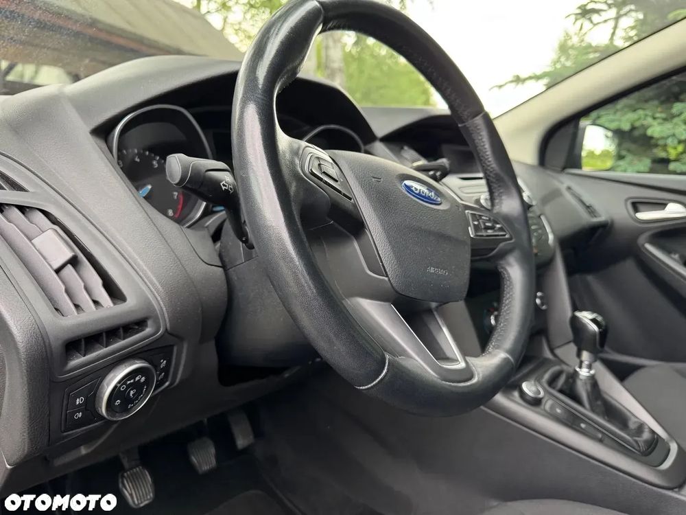 Ford Focus - 12