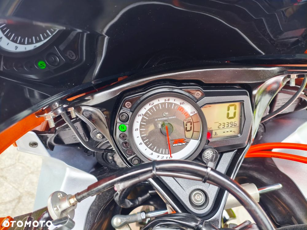 Suzuki GSX-R - 13