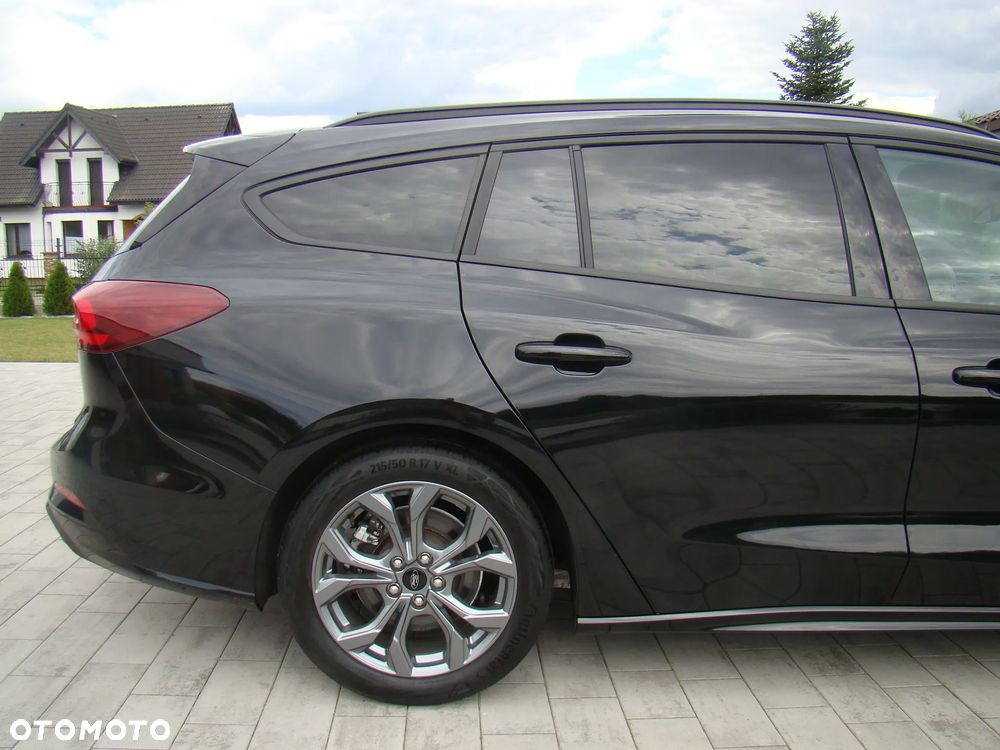 Ford Focus 1.5 EcoBlue STart-Stopp-System ST-LINE X - 12