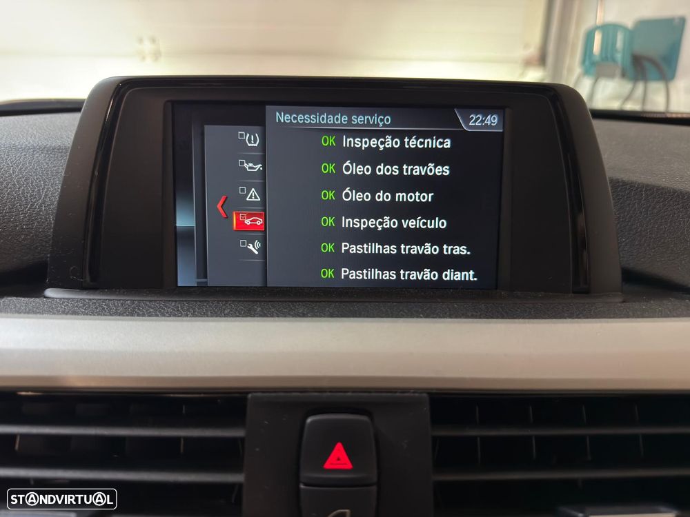 BMW 330 e iPerformance - 11