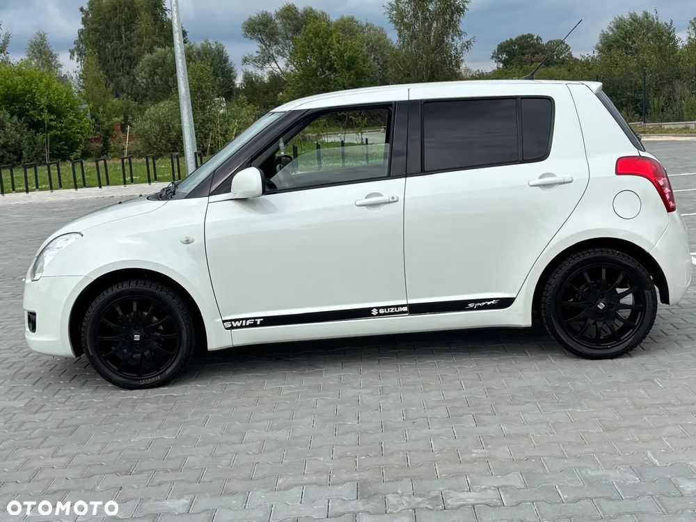Suzuki Swift 1.3 Limited 25 - 12