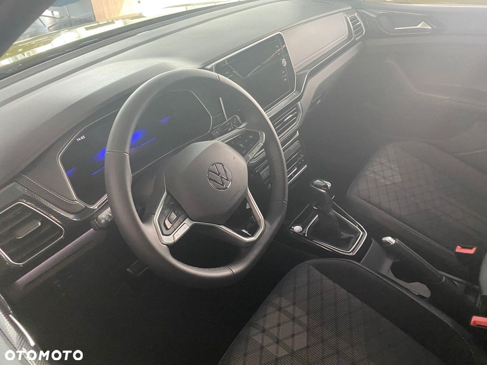 Volkswagen T-Cross - 11
