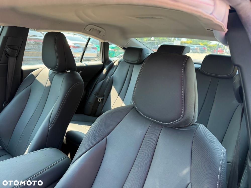 Toyota Mirai - 27