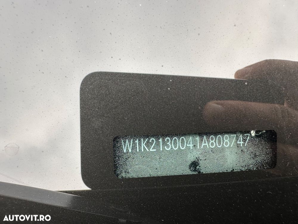 Mercedes-Benz E - 10