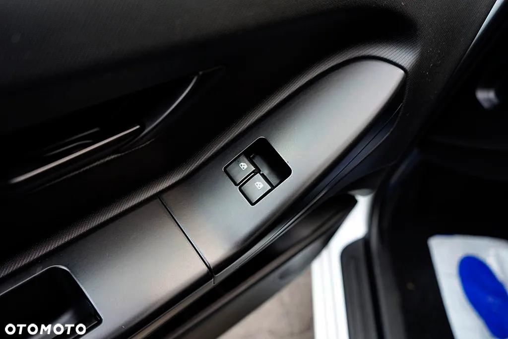 Kia Ceed - 16
