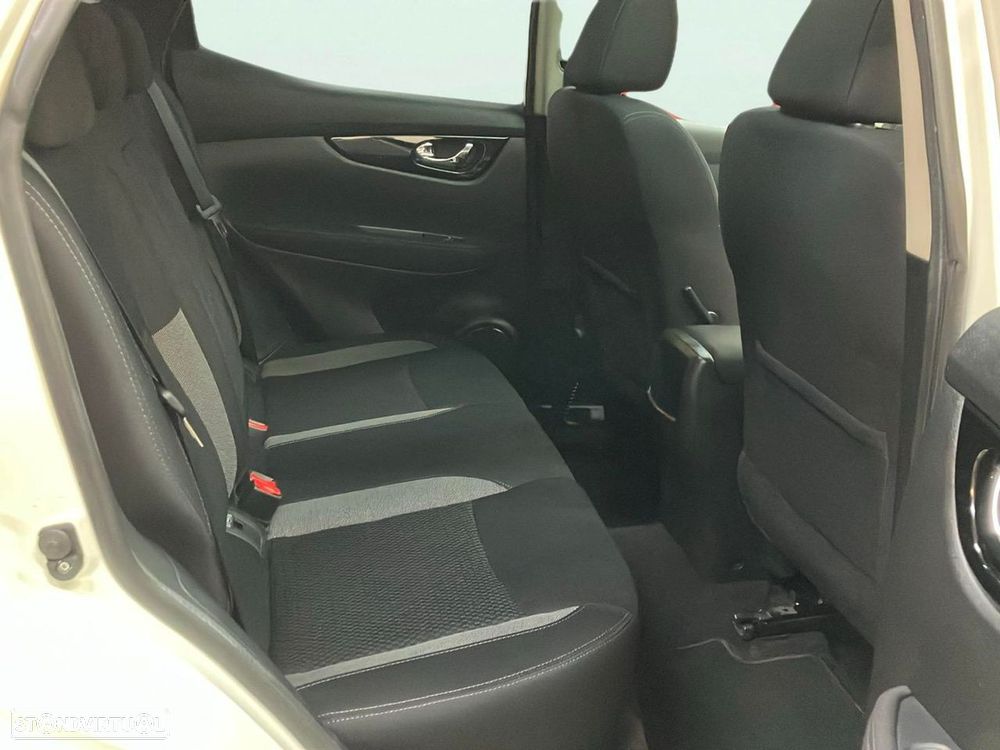 Nissan Qashqai - 14
