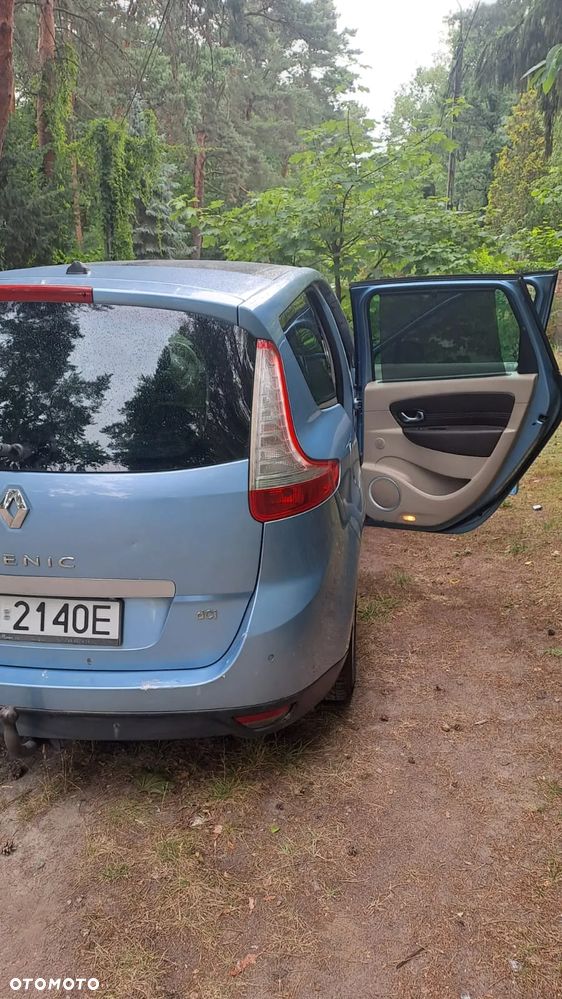 Renault Scenic 2.0 dCi Privilege - 19