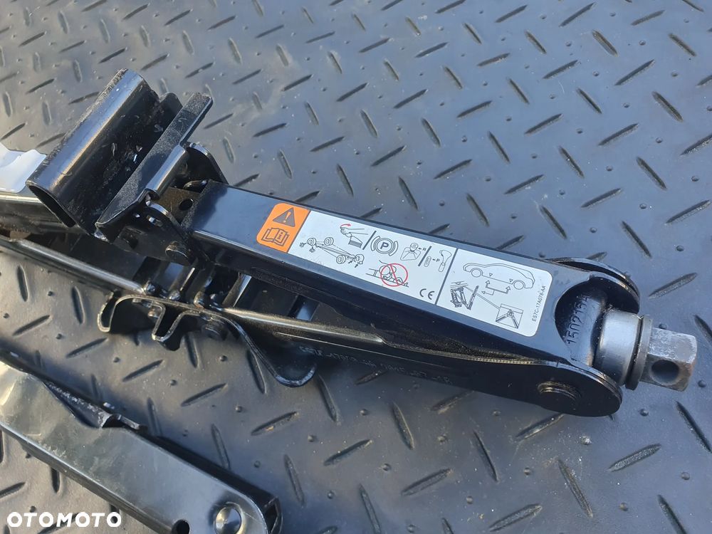 FORD MONDEO MK5 PODNOŚNIK KOŁA ZAPASOWEGO LEWAREK ES7C-17080-AA - 3