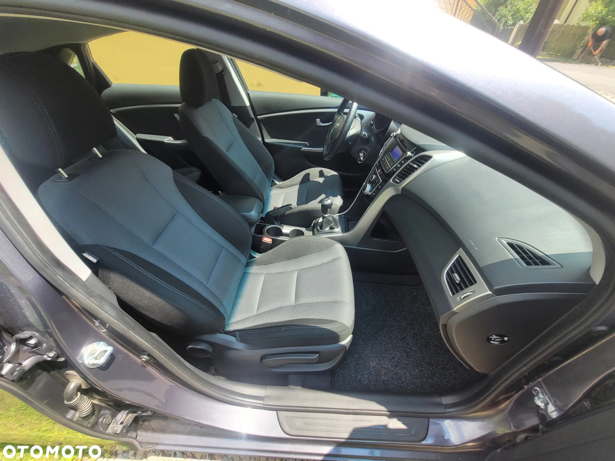 Hyundai i30 blue 1.6 GDI Trend - 16